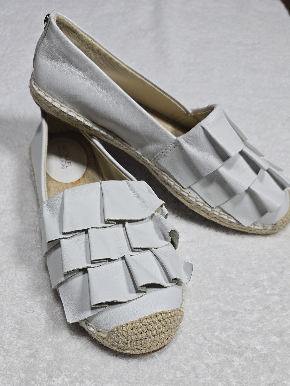 NWOT MICHAEL Michael Kors Bella Espadrille Flats